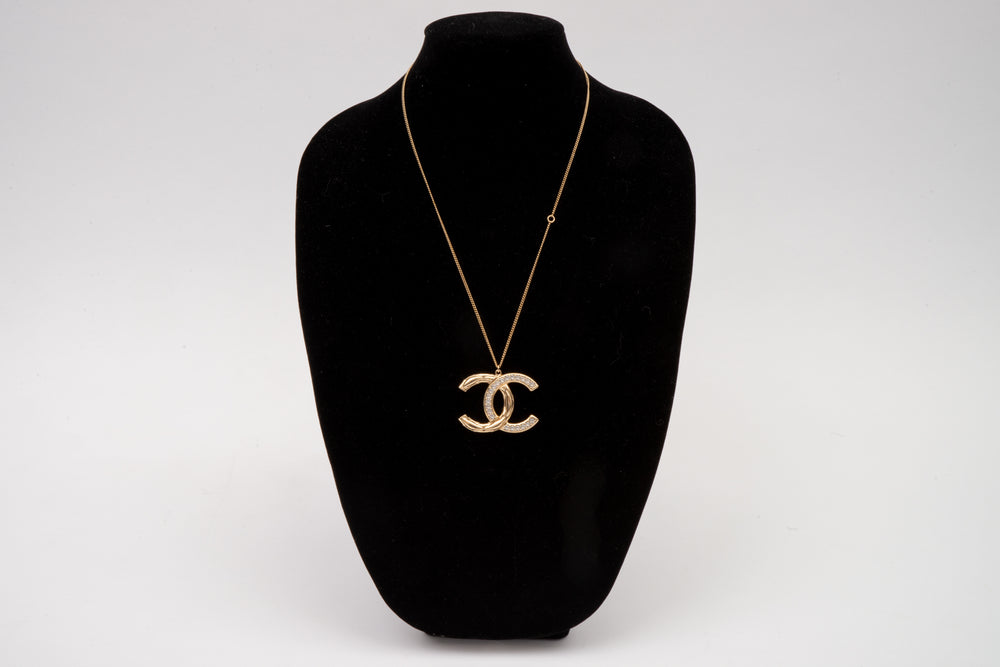 Chanel Matelasse Struss Rhinestone Necklace