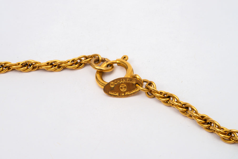 Chanel Gold Rhinestone Vintage Necklace