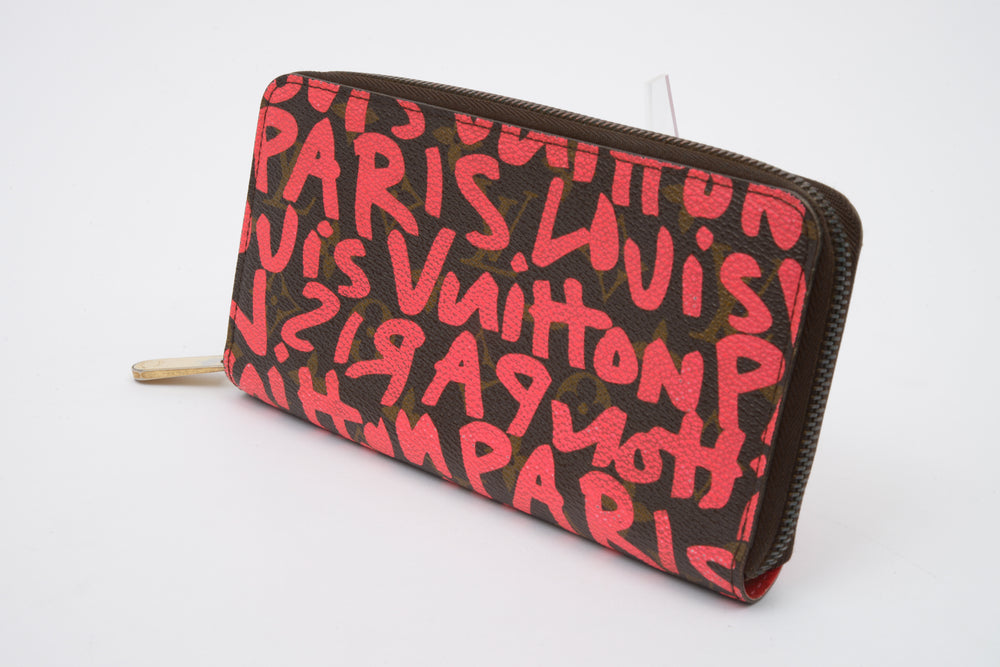 Louis Vuitton Stephen Sprouse Graffiti Zippy Wallet in Fuchsia