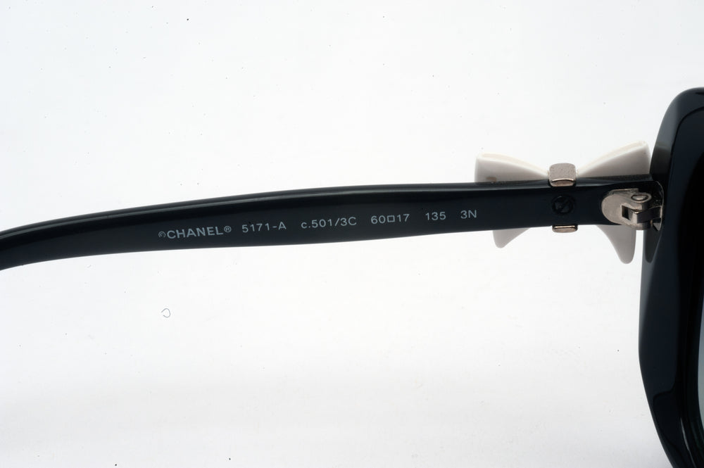 Chanel Black Frame Gradient Tint Bow Sunglasses-5171 - Yoogi's Closet