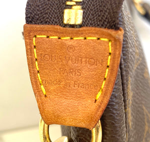 Louis Vuitton Monogram Pochette Accessories with Louis Vuitton Adjustable Monogram Strap
