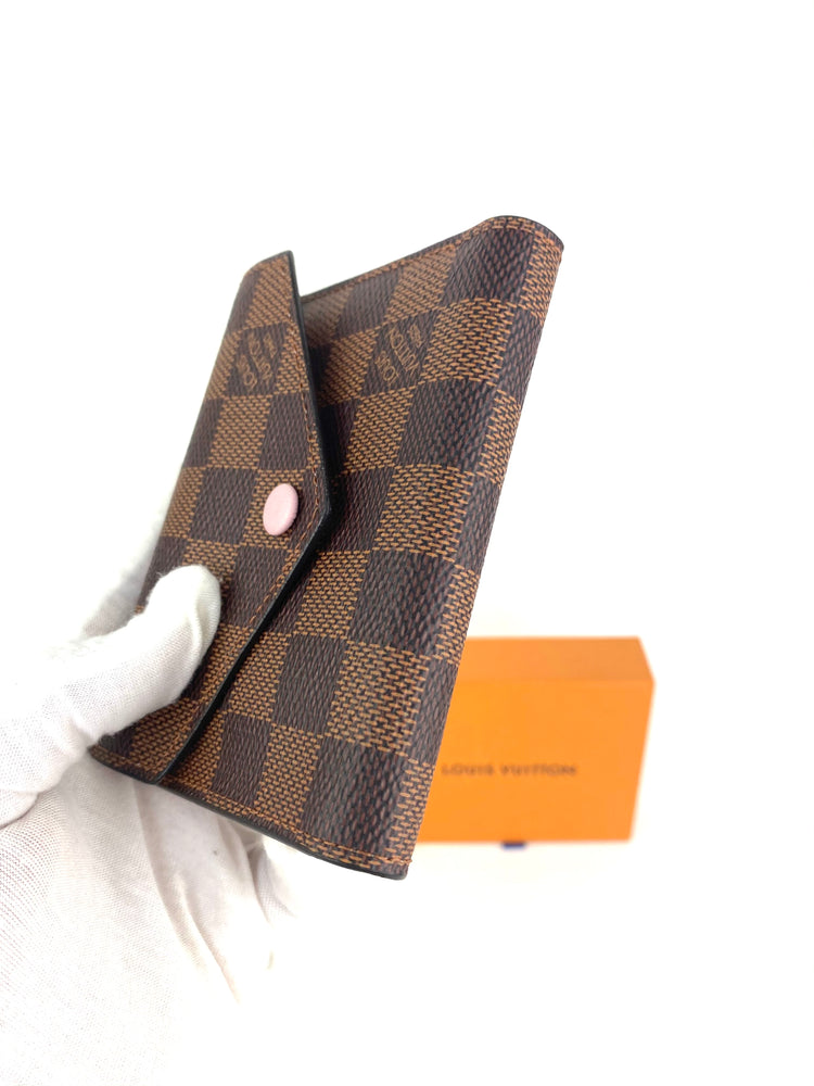 Louis Vuitton Damier Ebene Victorine Wallet (SHF-20781) – LuxeDH