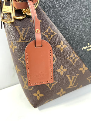 Louis Vuitton V Tote Mm in Brown